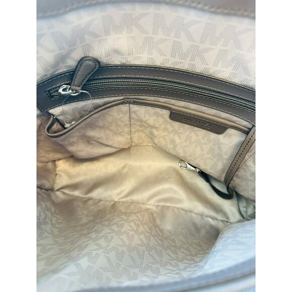 Michael Kors Women's Grey Jet Set Travel Meduim Handbag Zip Up Open Top Tote - Picture 9 of 9